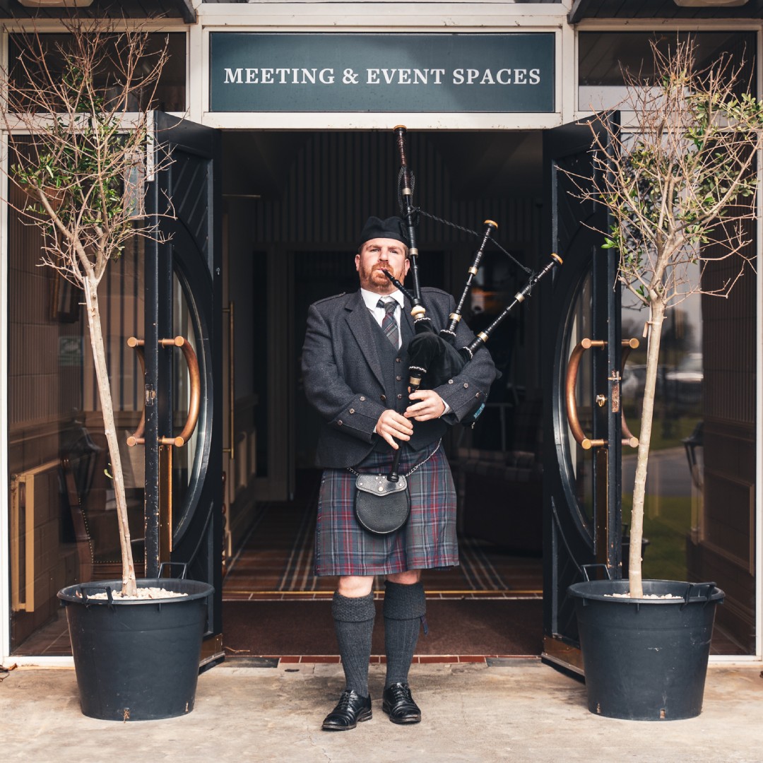 Wedding Suppliers Ayrshire - Brad the Piper